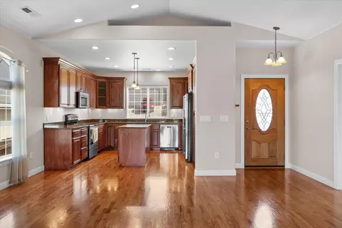 Other - 1174 Highlands Dr, Eagle Point, OR 97524 photo 2 of 13