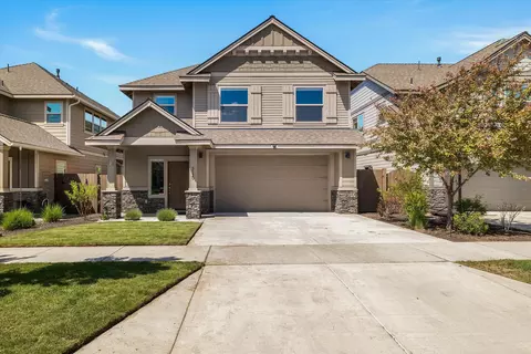 3120 NE Marea Dr, Bend, OR 97701