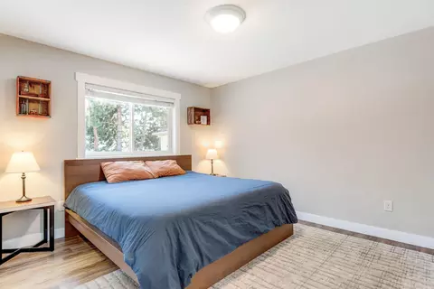 Bedroom - 63406 Vogt Rd, Bend, OR 97701 photo 1 of 2