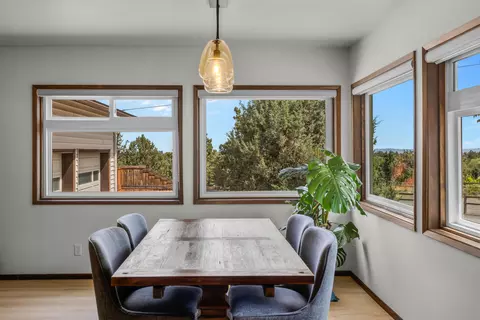 Dining - 1776 NE Pheasant Ln, Bend, OR 97701 photo 8 of 9