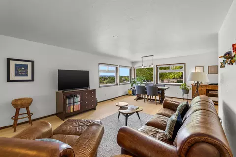 Living - 1776 NE Pheasant Ln, Bend, OR 97701 photo 2 of 10