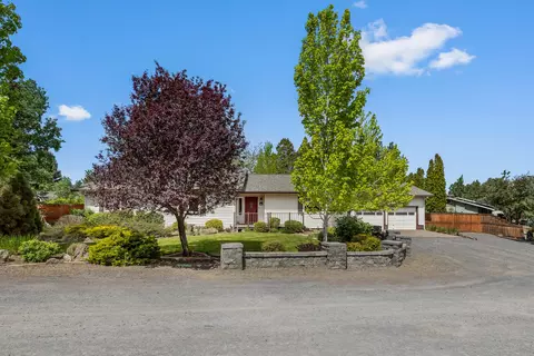1776 NE Pheasant Ln, Bend, OR 97701