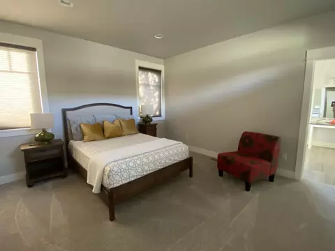 Bedroom - 19301 Alianna Loop, Bend, OR 97702 photo 1 of 4