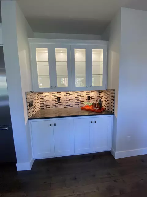 Kitchen - 19301 Alianna Loop, Bend, OR 97702 photo 2 of 5
