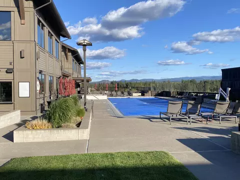 Exterior - 19301 Alianna Loop, Bend, OR 97702 photo 8 of 10