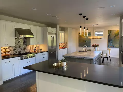 Kitchen - 19301 Alianna Loop, Bend, OR 97702 photo 1 of 5