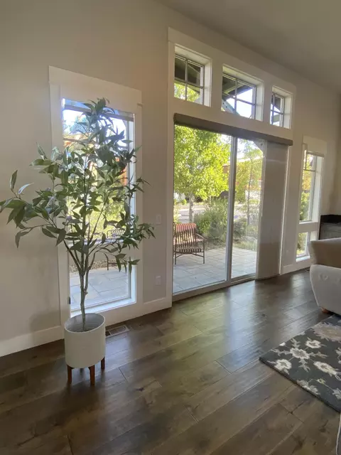 Entry Way - 19301 Alianna Loop, Bend, OR 97702 photo 2 of 6