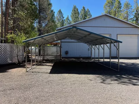 Exterior - 52360 Ammon Rd, La Pine, OR 97739 photo 8 of 17