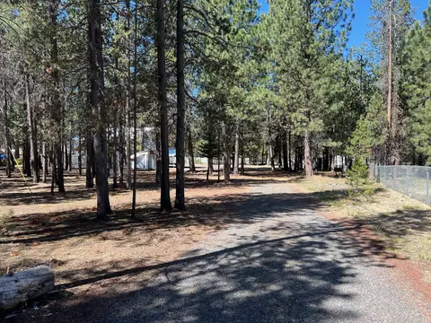 Exterior - 52360 Ammon Rd, La Pine, OR 97739 photo 16 of 17