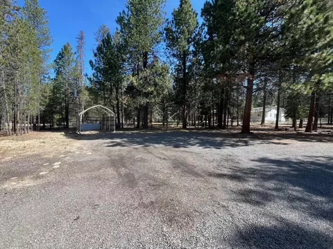 Exterior - 52360 Ammon Rd, La Pine, OR 97739 photo 11 of 17