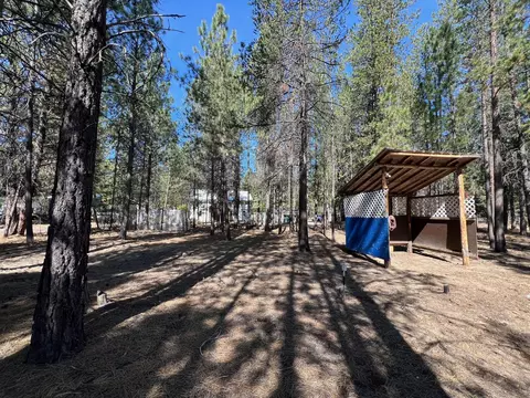 Exterior - 52360 Ammon Rd, La Pine, OR 97739 photo 6 of 17