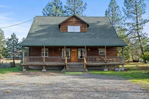 1190 Cedar Flat Rd, Williams, OR 97544