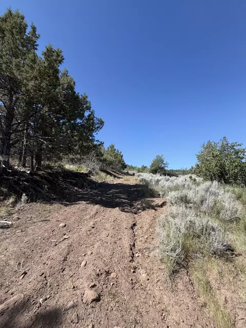 0 Pearson Butte Trail Trl #LOT 3502, Klamath Falls, OR 97601