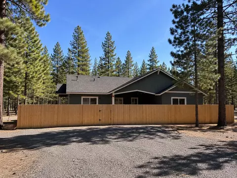 Exterior - 15205 Ponderosa Loop, La Pine, OR 97739 photo 8 of 12