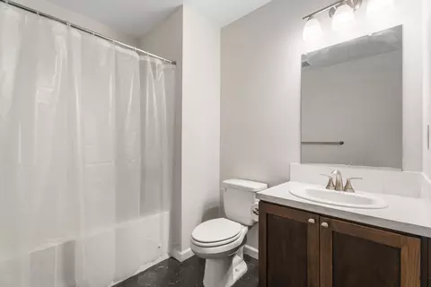 Bath - 15205 Ponderosa Loop, La Pine, OR 97739 photo 4 of 4