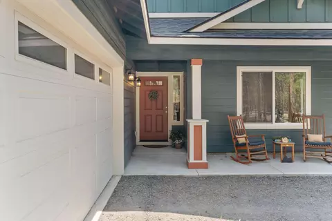 Exterior - 15205 Ponderosa Loop, La Pine, OR 97739 photo 6 of 12