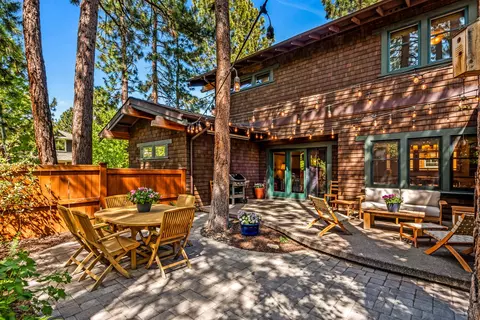 Exterior - 2234 NW High Lakes Loop, Bend, OR 97703 photo 6 of 9