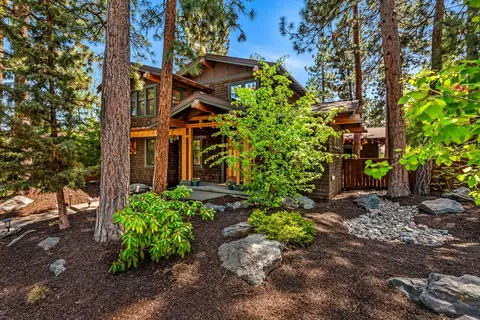 Exterior - 2234 NW High Lakes Loop, Bend, OR 97703 photo 2 of 9