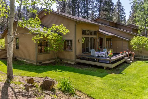 60555 Elkai Woods Dr #86, Bend, OR 97702