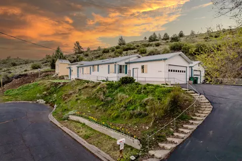 336 S Rogers St, Klamath Falls, OR 97601