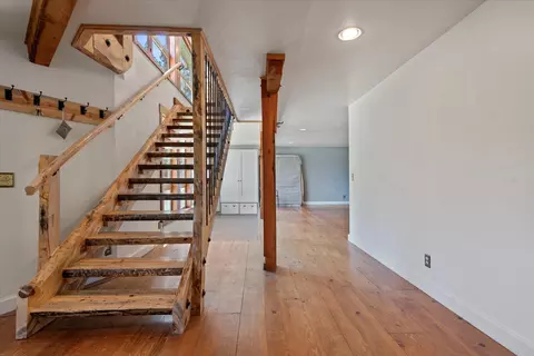Entry Way - 61702 Middle Fork Rd, Long Creek, OR 97856 photo 3 of 5