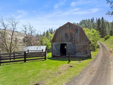 Exterior - 61702 Middle Fork Rd, Long Creek, OR 97856 photo 6 of 7