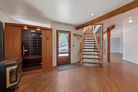 Entry Way - 61702 Middle Fork Rd, Long Creek, OR 97856 photo 4 of 5