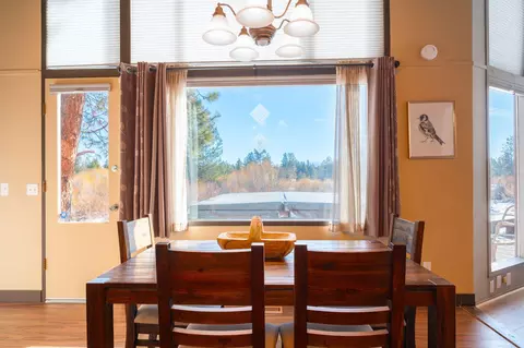 Dining - 53606 Bridge Dr, La Pine, OR 97739 photo 3 of 3