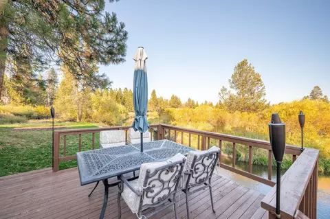 Exterior - 53606 Bridge Dr, La Pine, OR 97739 photo 6 of 9
