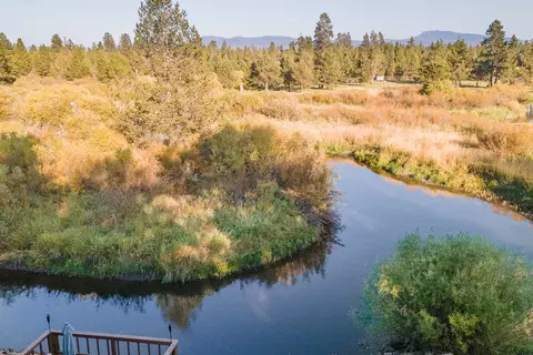 View/Area - 53606 Bridge Dr, La Pine, OR 97739 photo 4 of 4