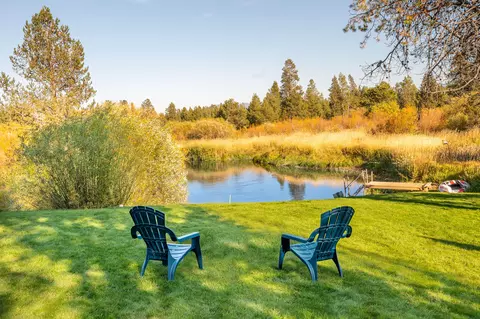 53606 Bridge Dr, La Pine, OR 97739
