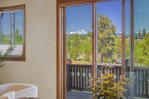 19305 Brookside Way, Bend, OR 97702