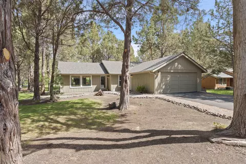 20724 Prince John Ct, Bend, OR 97702