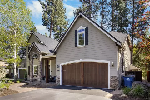 Exterior - 1041 E Timber Pine Dr, Sisters, OR 97759 photo 6 of 7