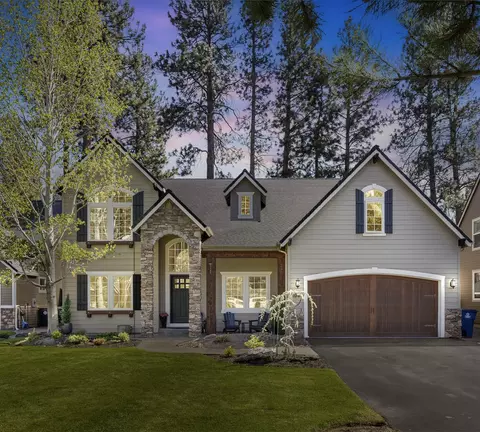 1041 E Timber Pine Dr, Sisters, OR 97759