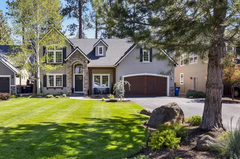 Exterior - 1041 E Timber Pine Dr, Sisters, OR 97759 photo 7 of 7