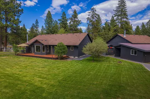 Exterior - 55965 Blue Eagle Rd, Bend, OR 97707 photo 11 of 12