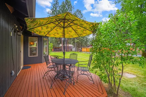 Exterior - 55965 Blue Eagle Rd, Bend, OR 97707 photo 5 of 12