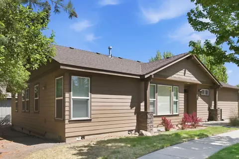 2302 NE Mary Rose Pl, Bend, OR 97701