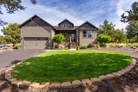 748 Widgeon Rd, Redmond, OR 97756
