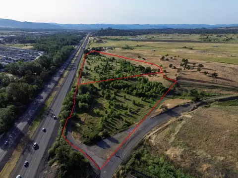 n phoenix road, Medford, OR 97535 photo 9