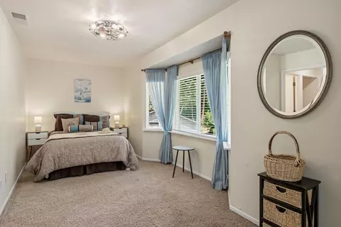 Bedroom - 3268 Humbug Creek Rd, Applegate, OR 97530 photo 2 of 5