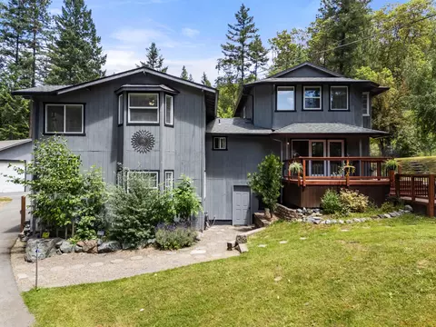 Exterior - 3268 Humbug Creek Rd, Applegate, OR 97530 photo 2 of 11