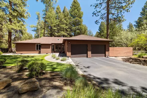 69986 W Meadow Pkwy, Sisters, OR 97759