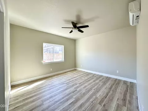 Living - 315 E Rapp Rd, Talent, OR 97540 photo 2 of 2