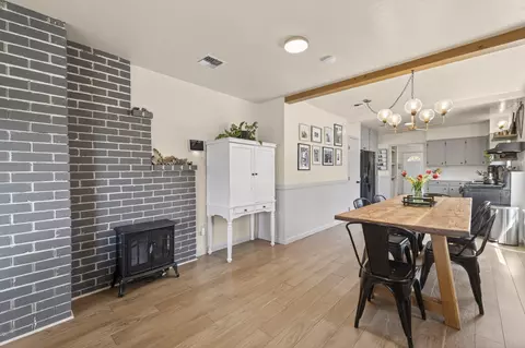 Dining - 829 Hazel St, Central Point, OR 97502 photo 1 of 3