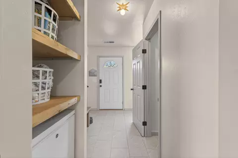Entry Way - 829 Hazel St, Central Point, OR 97502 photo 1 of 1