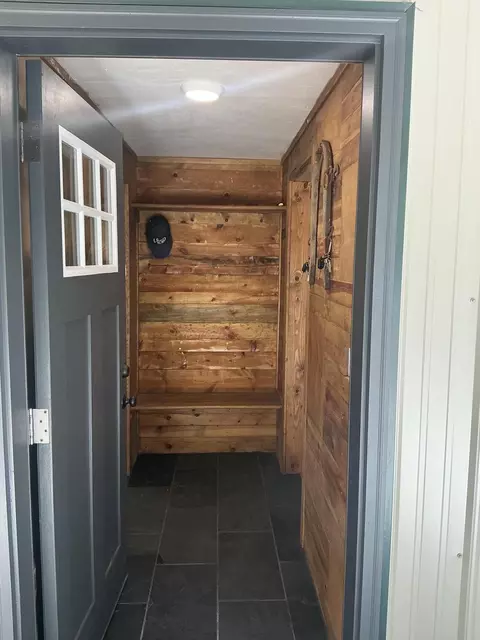 Entry Way - 51829 Pine Loop Dr, La Pine, OR 97739 photo 1 of 2