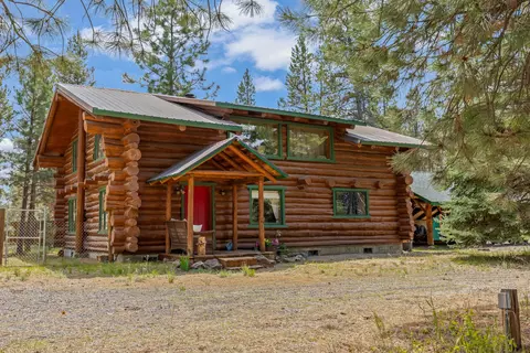 16765 Pine Pl, La Pine, OR 97739