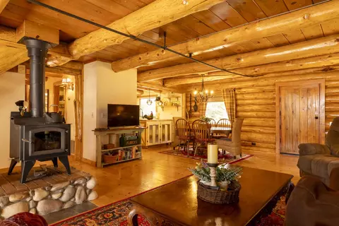 Living - 16765 Pine Pl, La Pine, OR 97739 photo 3 of 3